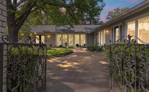 House in Cooper, Texas, United States 1
