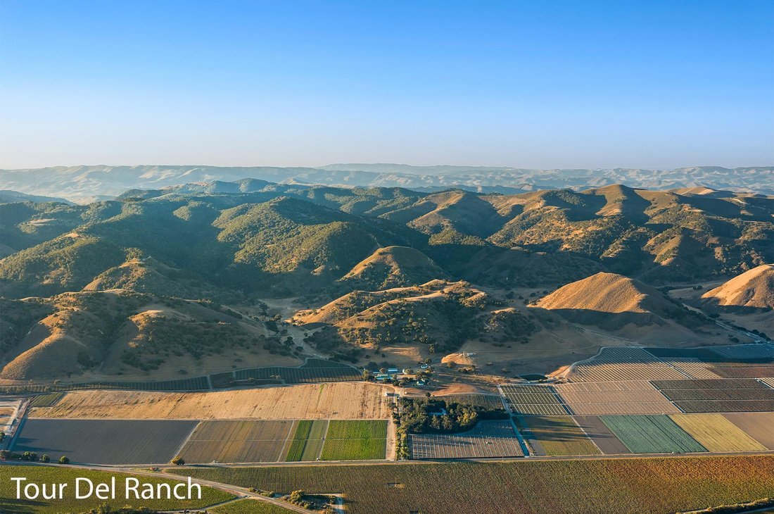 Farm Ranch in Los Alamos, California, United States 2 - 17845716
