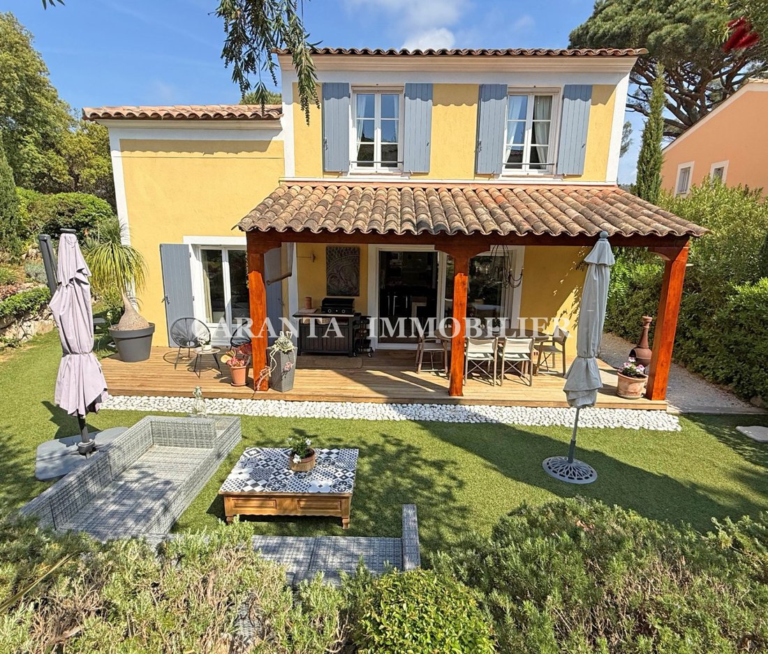 Villa in Nartelle-Noyer-Bellevue-bd des Sardinaux, Sainte-Maxime, France 1 - 17782221