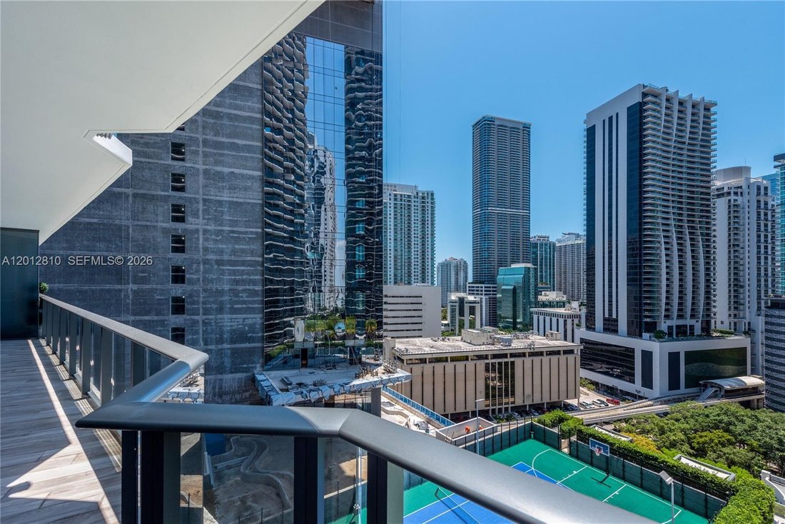 Condo in Miami, Florida, United States 4 - 17846370