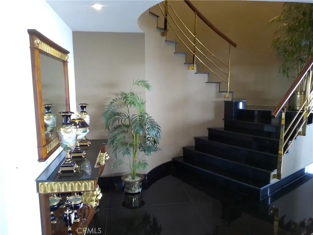 Condo in Outside Area (outside U.s.) Foreign Country, CA, United States 4 - 17846639