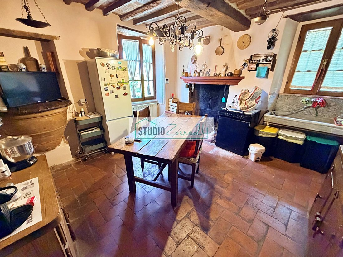 Country House in Pietrasanta, Tuscany, Italy 5 - 16817697
