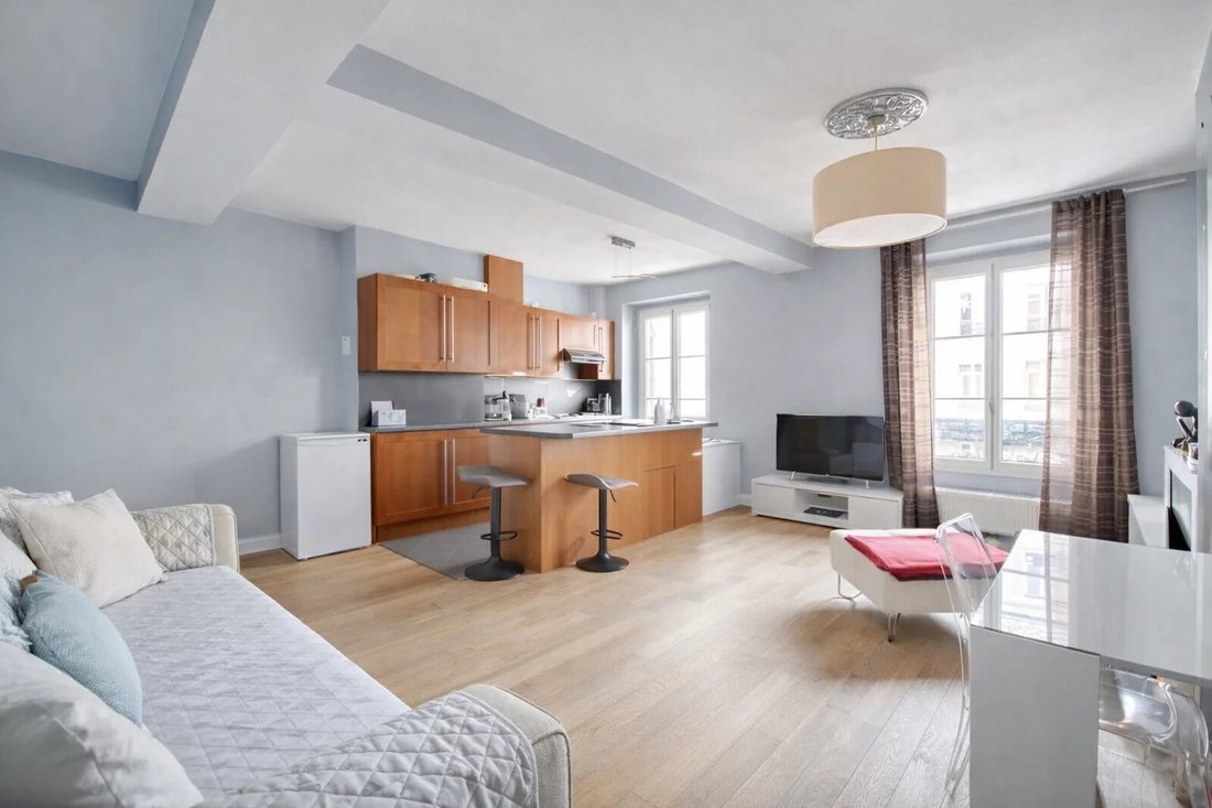 Apartment in Batignolles-Cardinet, Paris 17e Arrondissement, Paris 1 - 17844821