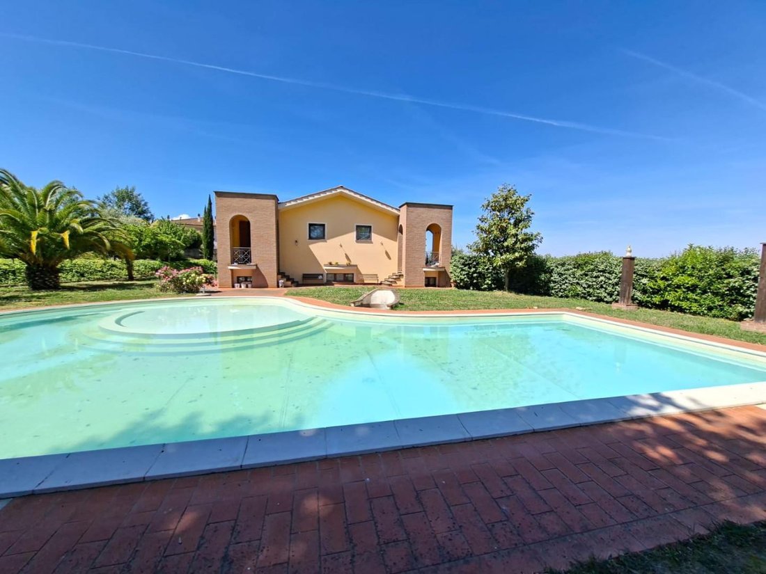 Villa in Peccioli, Tuscany, Italy 1 - 17846758