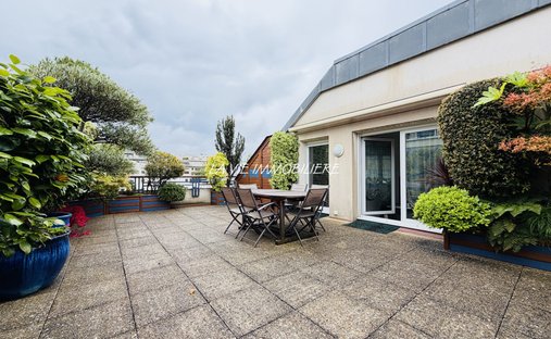 Apartment in Centre Ville, Charenton-le-Pont, France 1