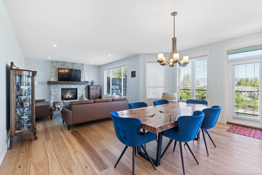 House in Kelowna, British Columbia, Canada 3 - 17845574