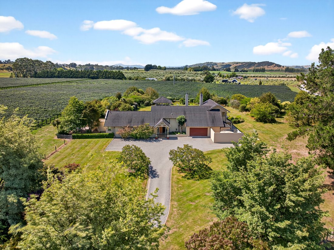 East Taratahi, Wellington, New Zealand 3 - 17847824