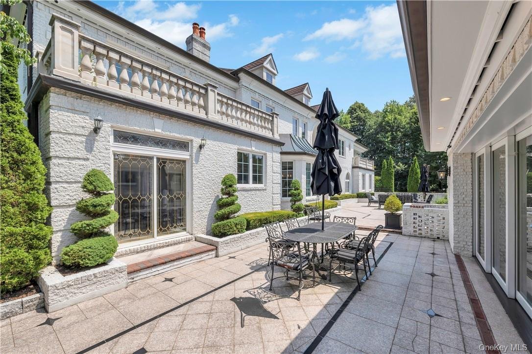 House in Old Westbury, New York, United States 5 - 16980883