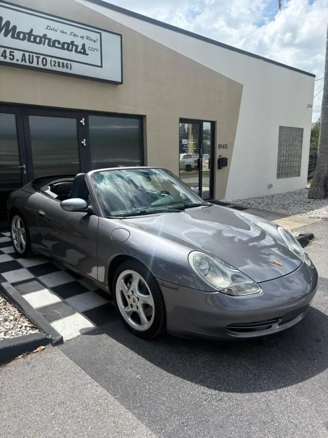 Cabriolet in Pinellas Park, FL, United States 3 - 17848240