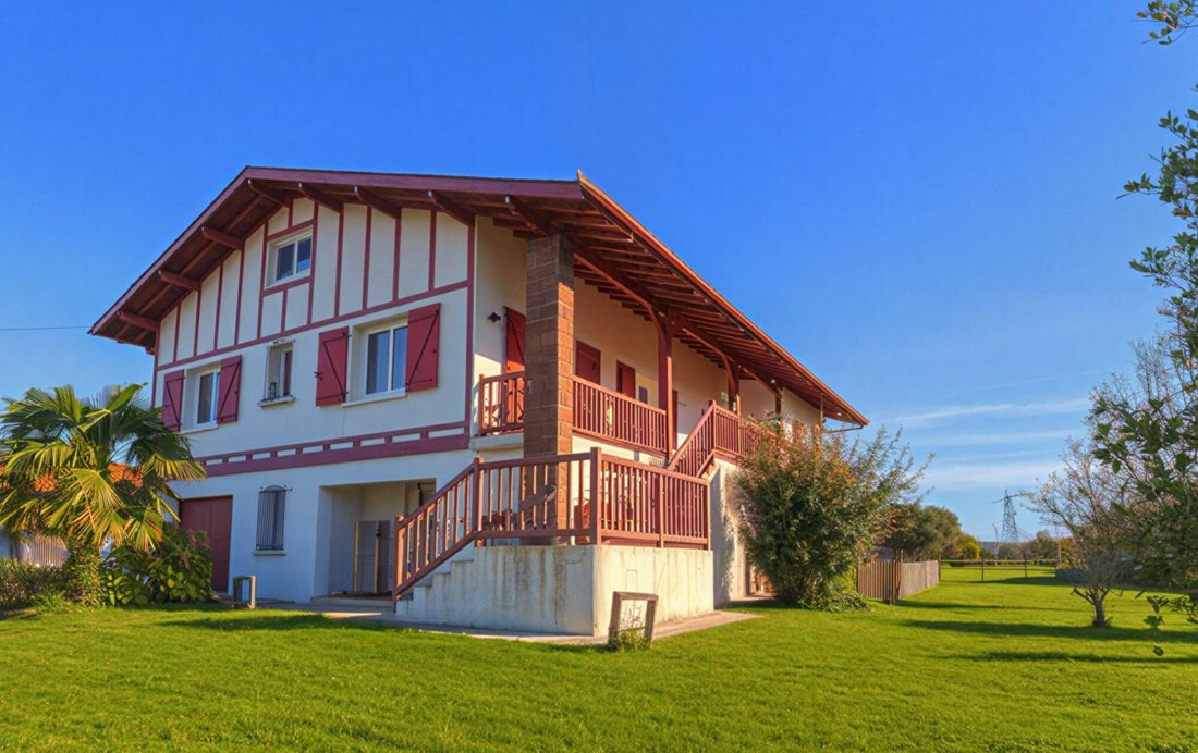 House in Ustaritz, Nouvelle-Aquitaine, France 1 - 17315186