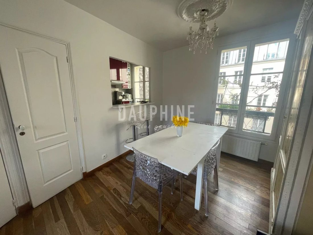Apartment in Saint Thomas d'Aquin, Paris 7e Arrondissement, Paris 4 - 17845125