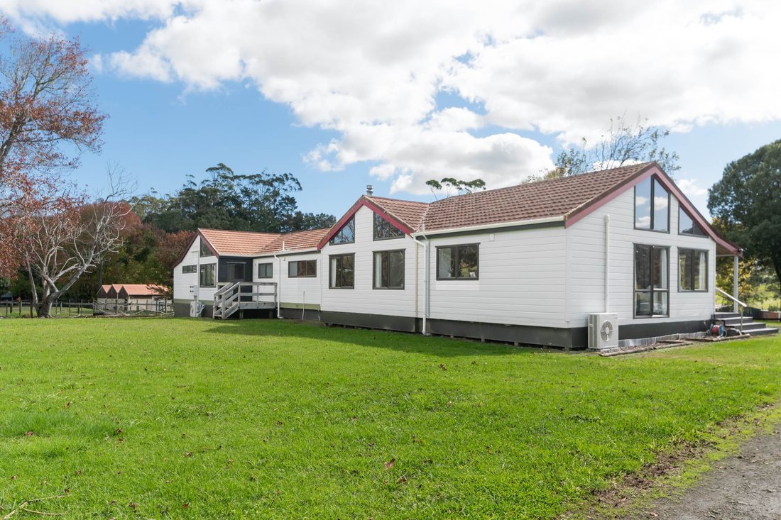 House in Waimauku, Auckland, New Zealand 3 - 17849161