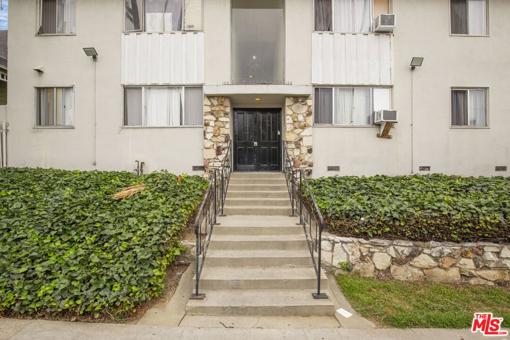 Los Angeles, California, United States 3 - 17846284