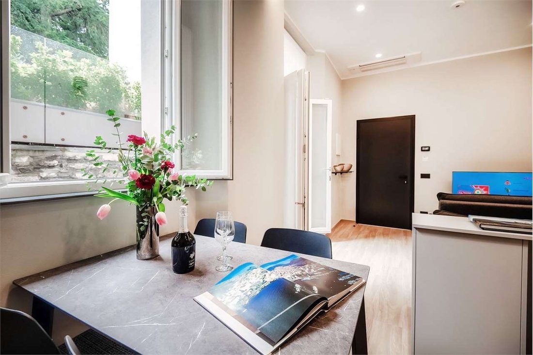 Apartment in Historic Center, Como, Lombardy 4 - 17846563