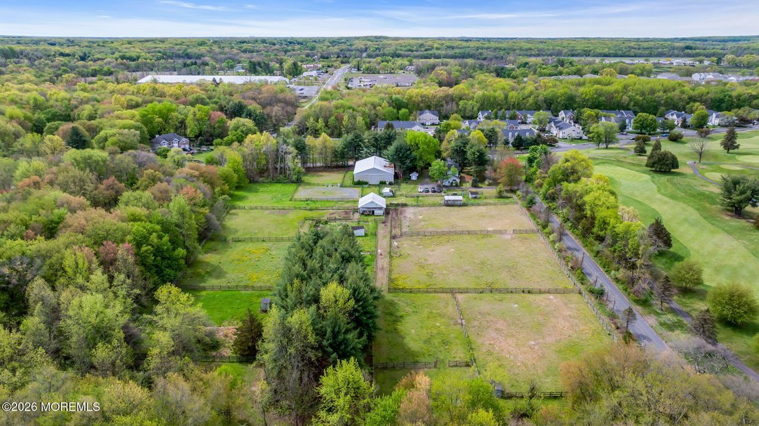 House in Manalapan Township, New Jersey, United States 1 - 17844057