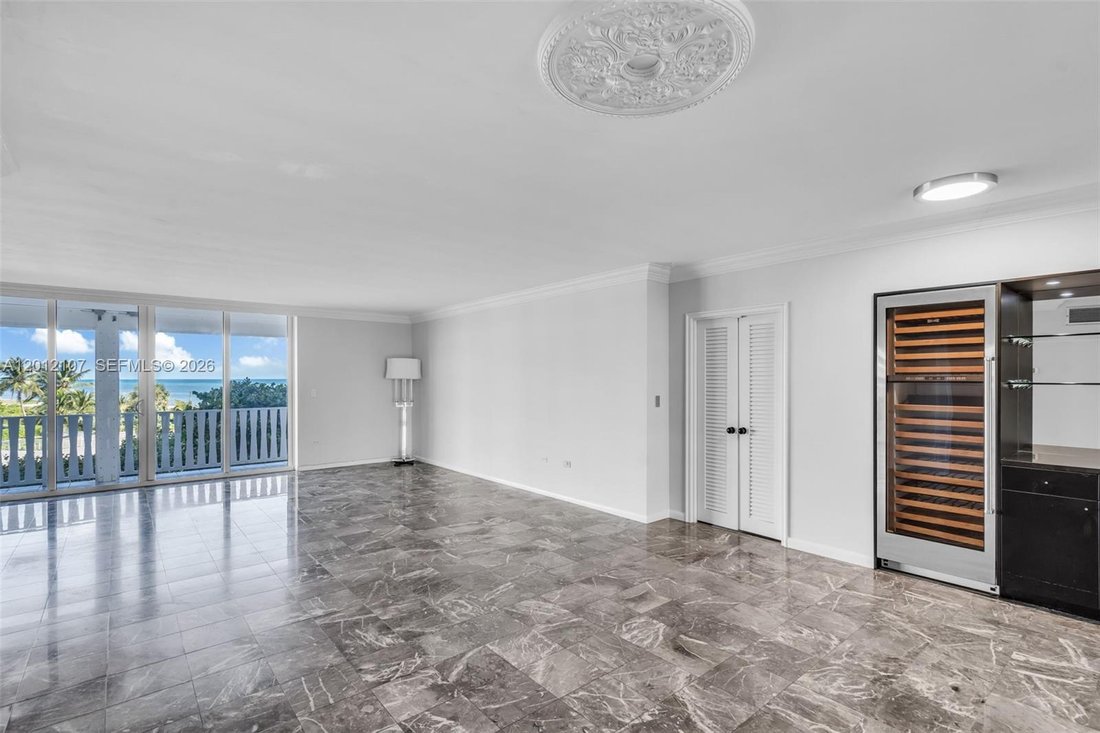 Co Op in Key Biscayne, Florida, United States 2 - 17843931