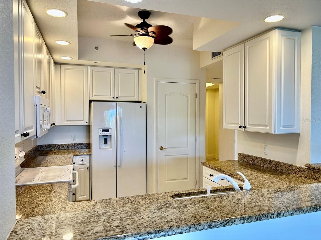 Condo in New Smyrna Beach, Florida, United States 4 - 17604647