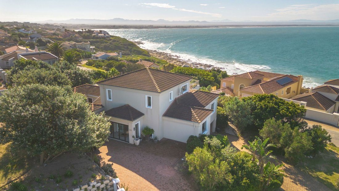 House in Saint Francis Bay, Eastern Cape, South Africa 3 - 17845989