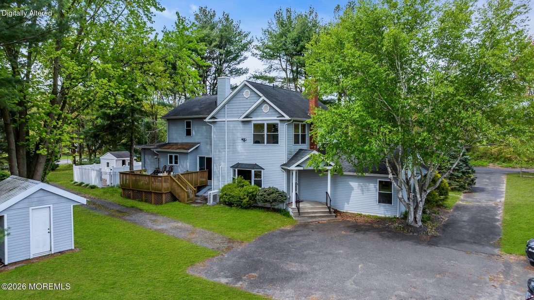 House in Manalapan Township, New Jersey, United States 4 - 17844057