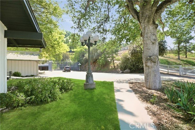 Springville, California, United States 1 - 17844605