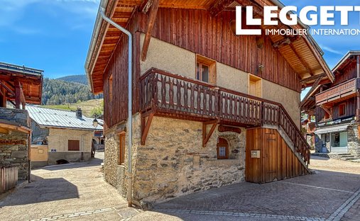 Chalet in Mâcot-la-Plagne, La Plagne-Tarentaise, France 1