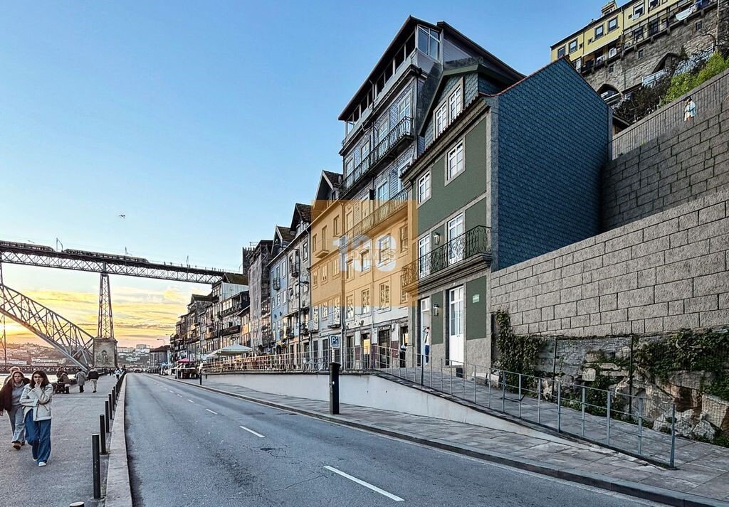 Apartment in Cedofeita, Santo Ildefonso, Se, Miragaia, Sao Nicolau e Vitoria, Porto District, Portugal 1 - 17847963
