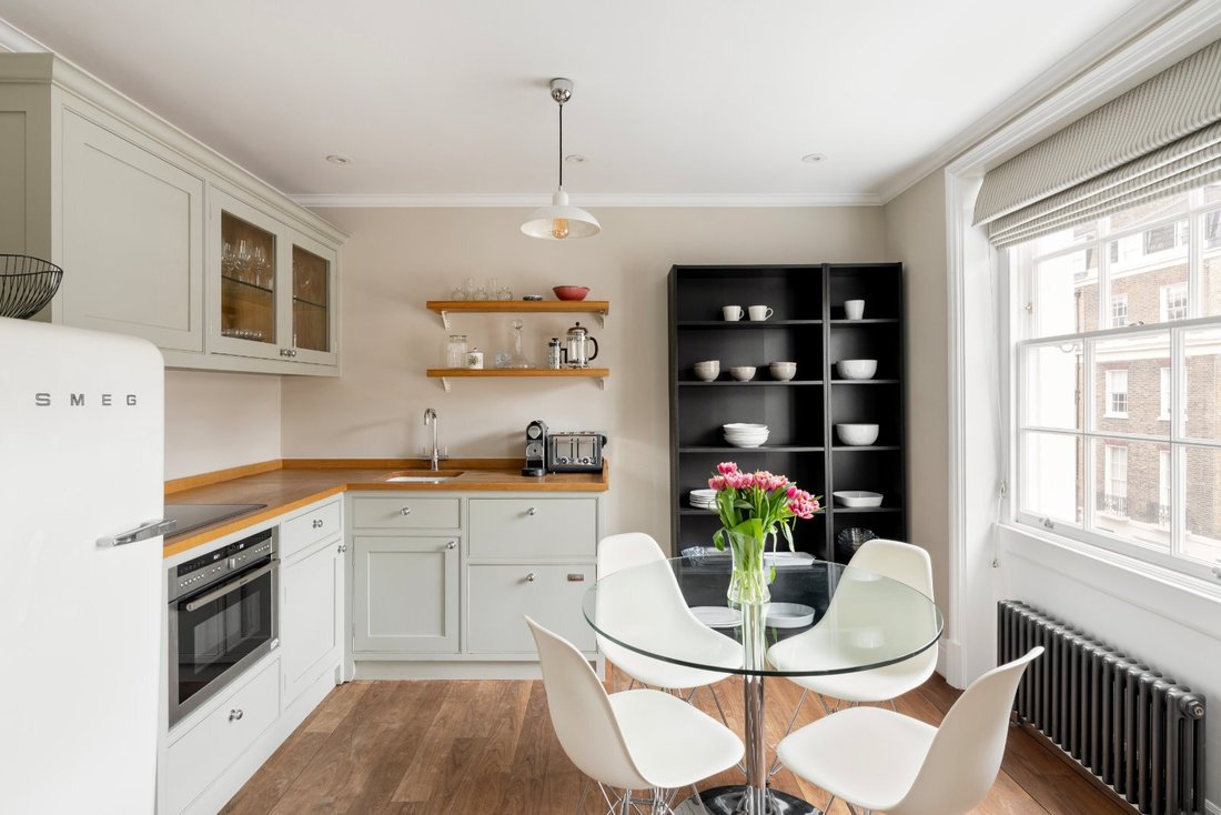 Apartment in Belgravia, Westminster, England 3 - 17844813