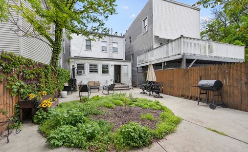 House in Bayonne, New Jersey, United States 1