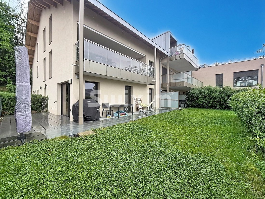 Apartment in Divonne-les-Bains, Auvergne-Rhône-Alpes, France 1 - 17844955