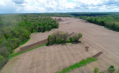 Land in Frazeysburg, Ohio, United States 1