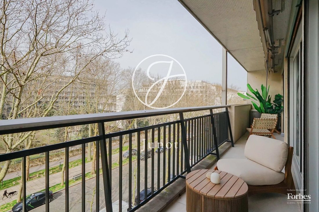 Apartment in Ecole Militaire, Paris 7e Arrondissement, Paris 3 - 17518135