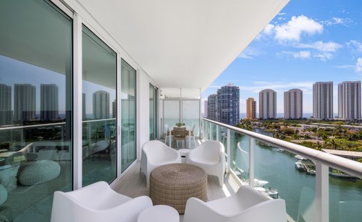 Condo in Sunny Isles Beach, Florida, United States 1