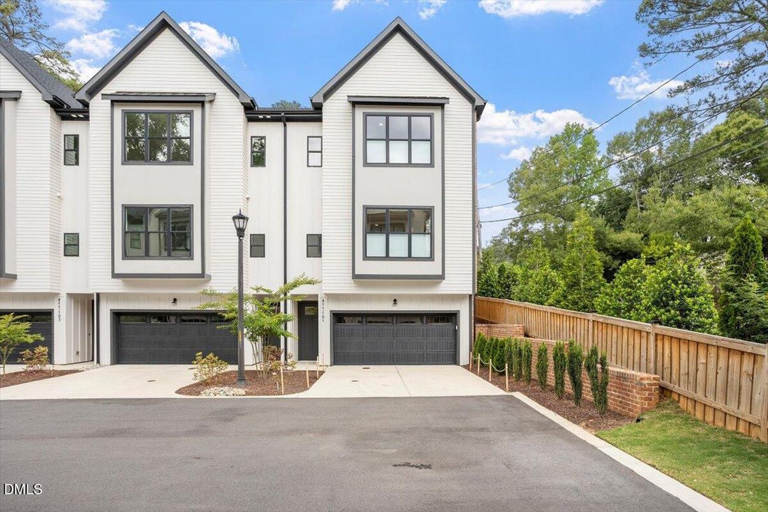 Townhouse in Raleigh, North Carolina, United States 1 - 17843966