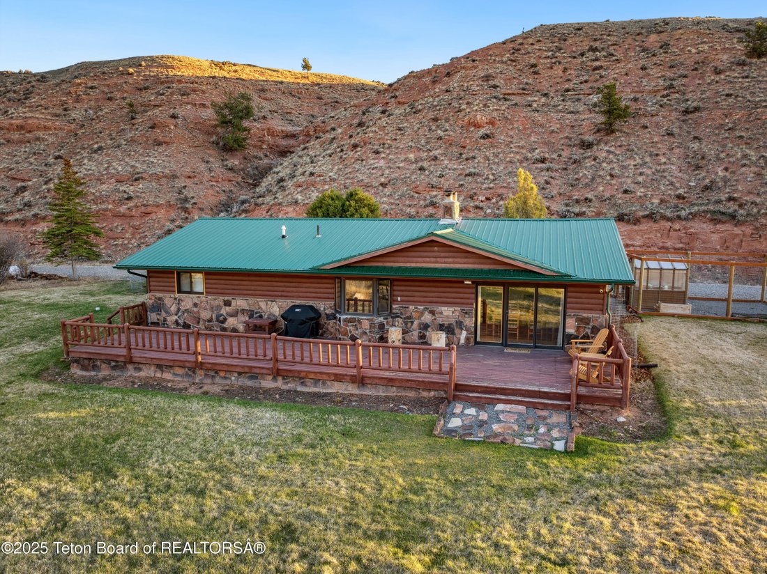 House in Dubois, Wyoming, United States 4 - 17847637