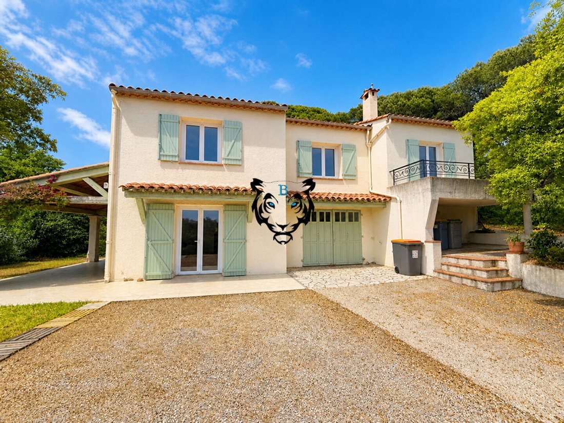 Maison à Ecarts, Roquebrune-sur-Argens, France 1 - 17844460
