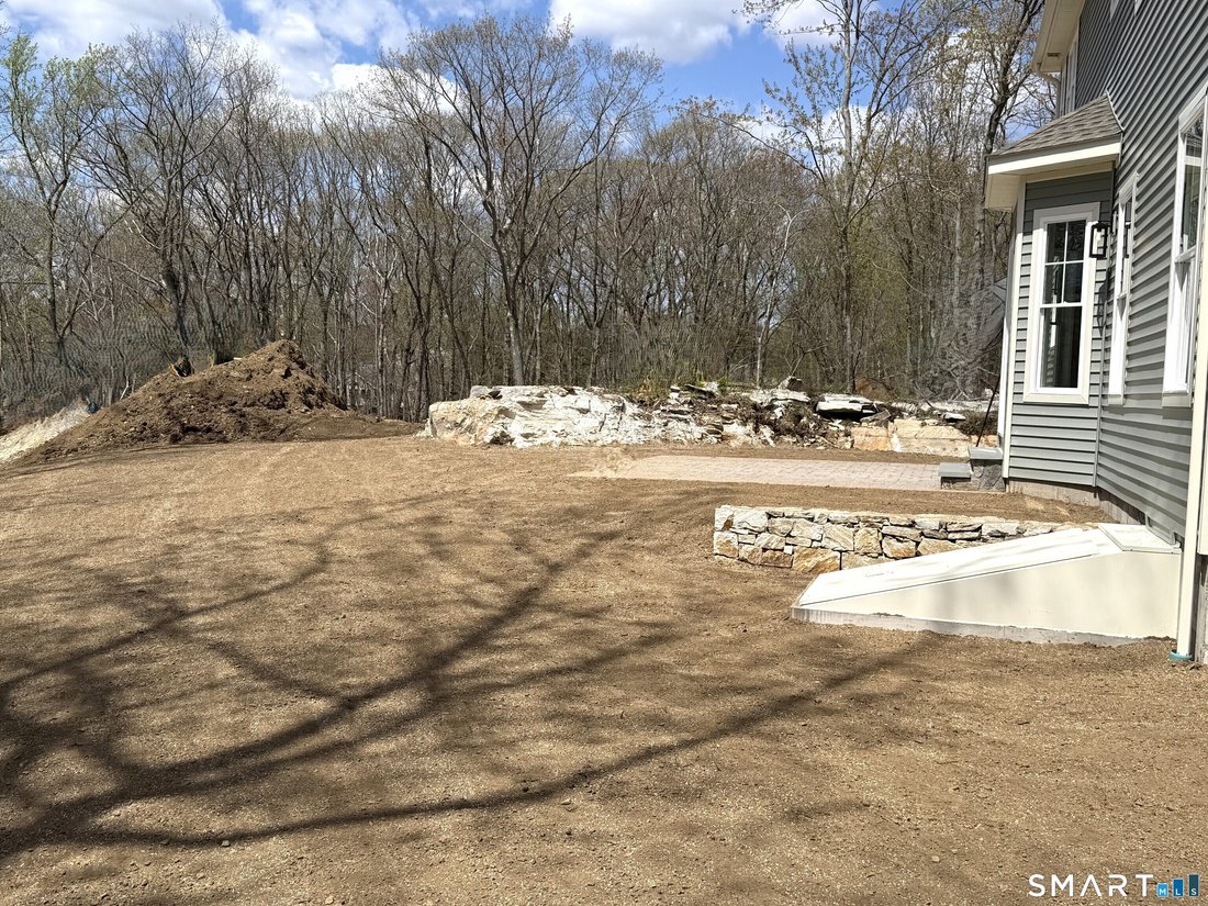House in Shelton, Connecticut, United States 3 - 17845956
