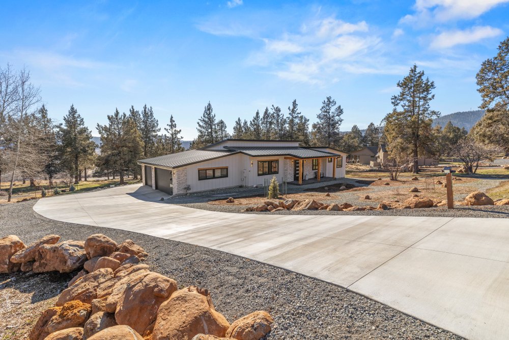 House in Klamath Falls, Oregon, United States 1 - 17845437
