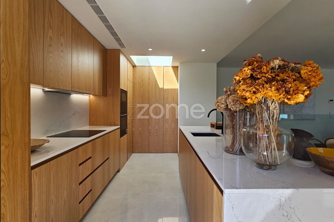 Apartment in Cedofeita, Santo Ildefonso, Se, Miragaia, Sao Nicolau e Vitoria, Porto District, Portugal 2 - 17848068