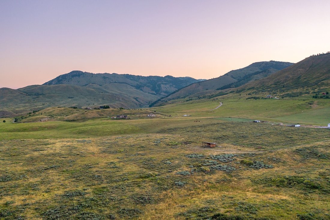 Land in Jackson, Wyoming, United States 1 - 17847995