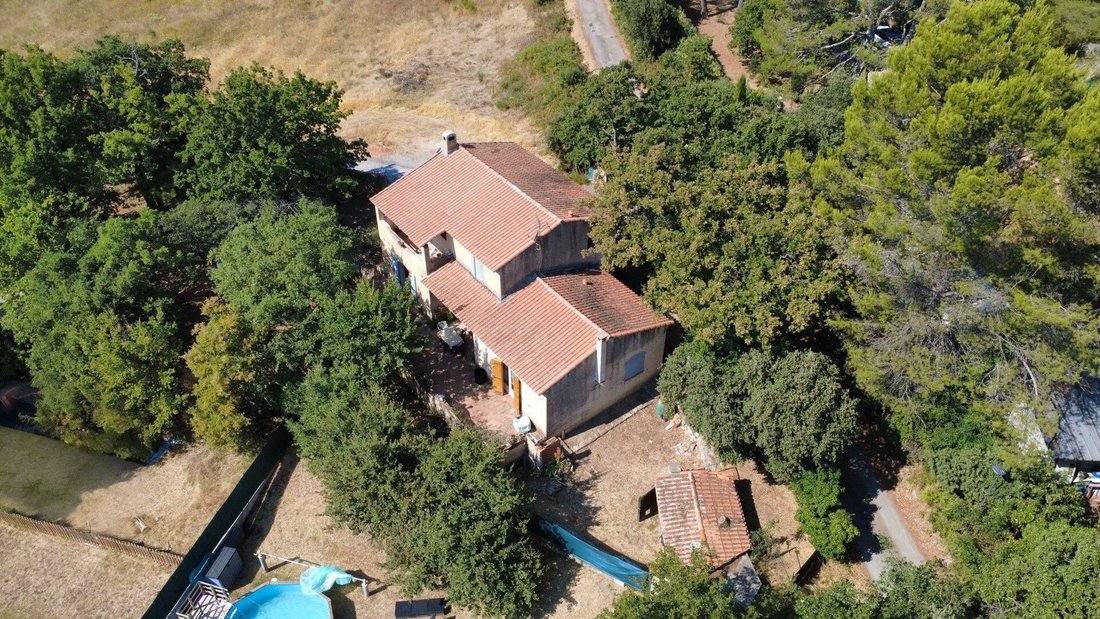 Villa in Puyloubier, Provence-Alpes-Côte d'Azur, France 3 - 17844766