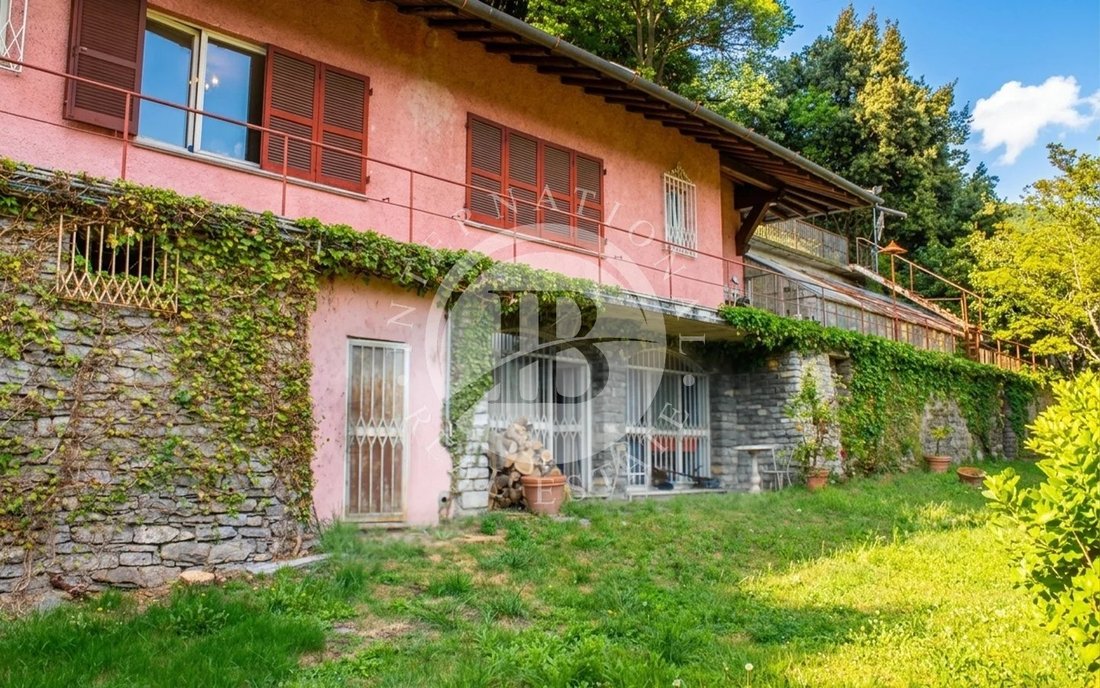 Apartment in Moltrasio, Lombardy, Italy 4 - 17844415