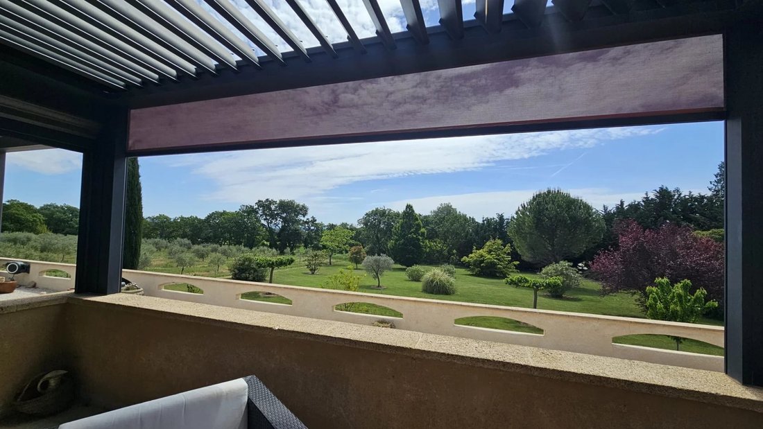 Estate in Lambesc, Provence-Alpes-Côte d'Azur, France 4 - 17845897