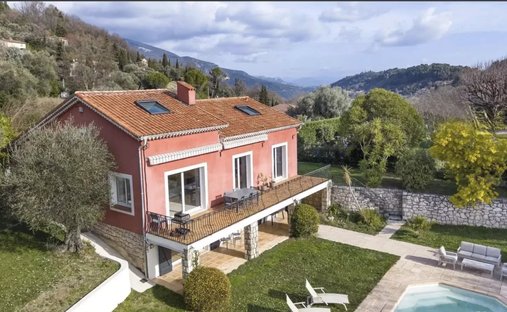 House in Châteauneuf-Grasse, Provence-Alpes-Côte d'Azur, France 1