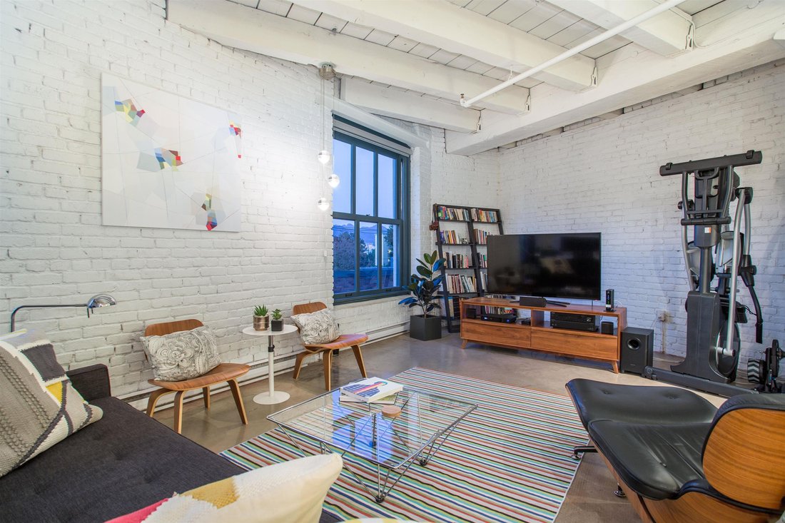 Condo in Vancouver, Canada 5 - 17847664