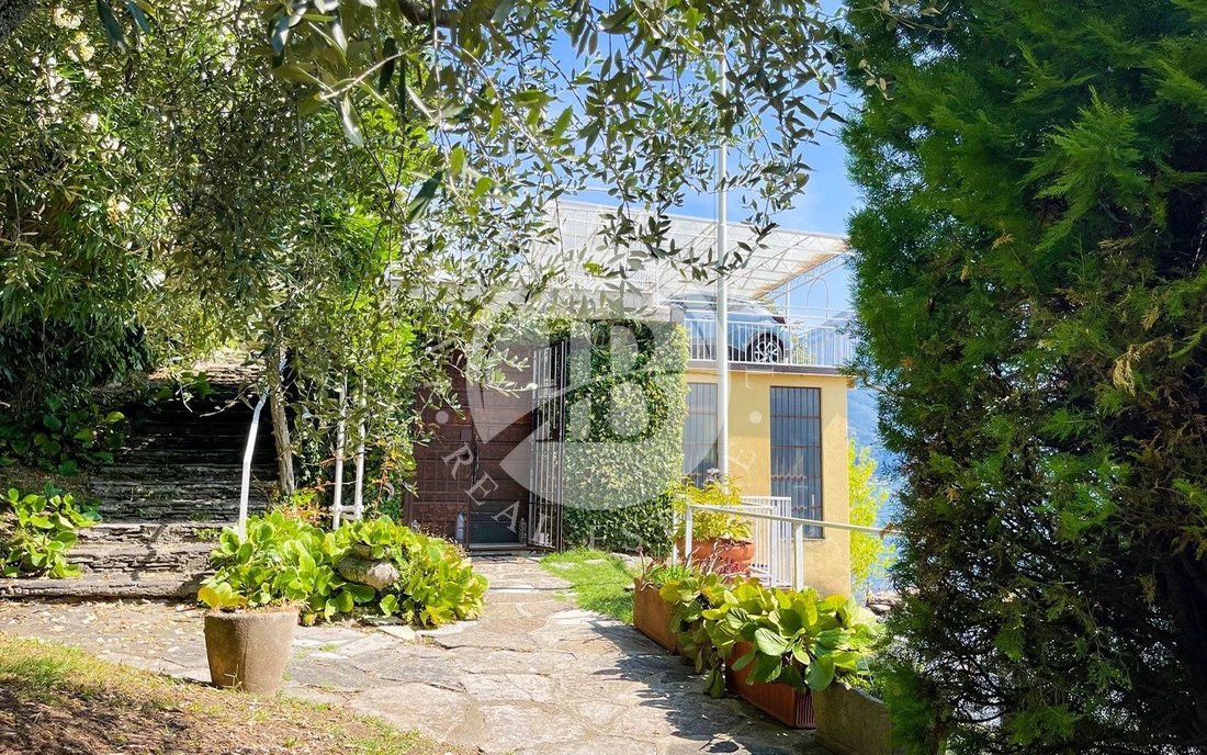 Villa in Acquaseria, Lombardy, Italy 2 - 17844420