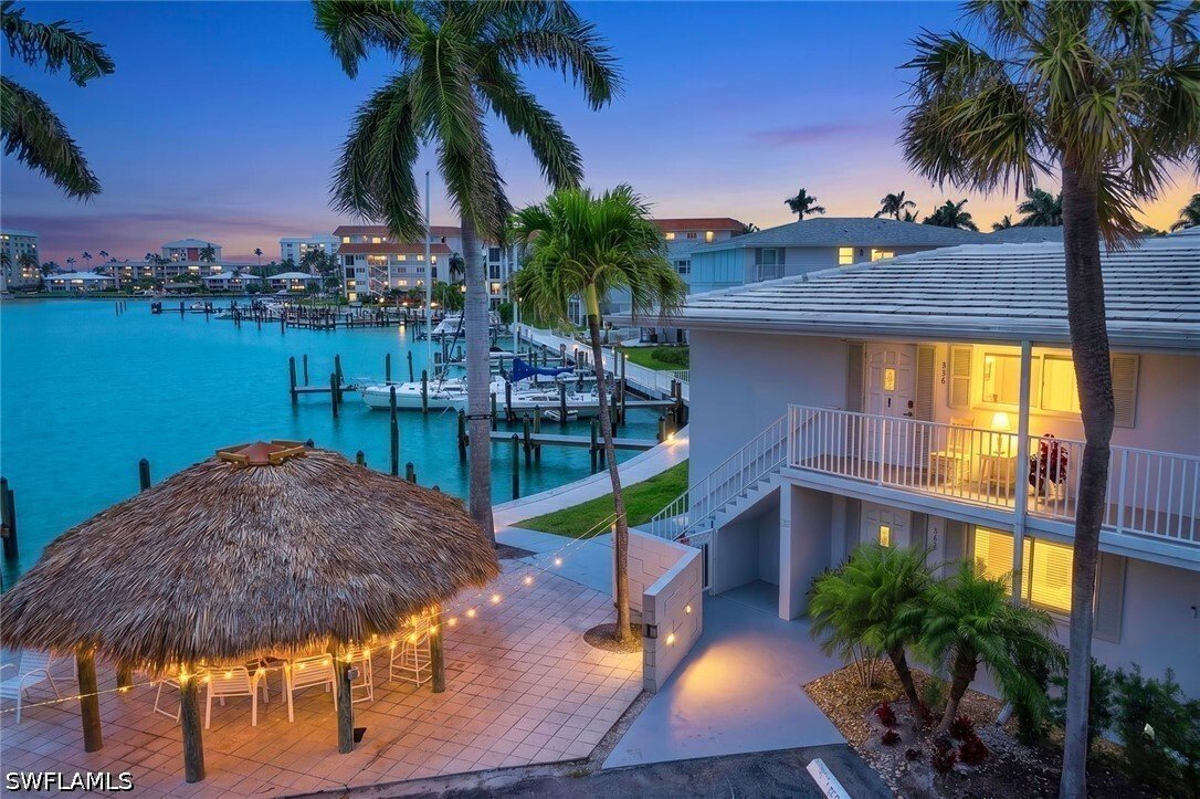 Condo in Naples, Florida, United States 1 - 17844447