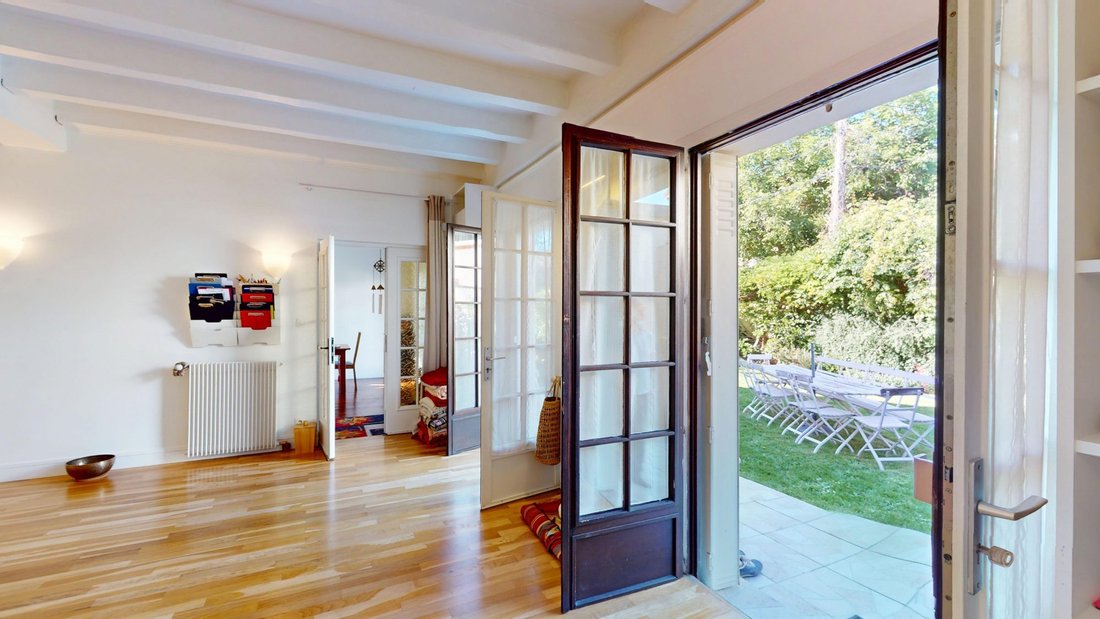 House in Les Lilas, Ile-de-France, France 5 - 17849013