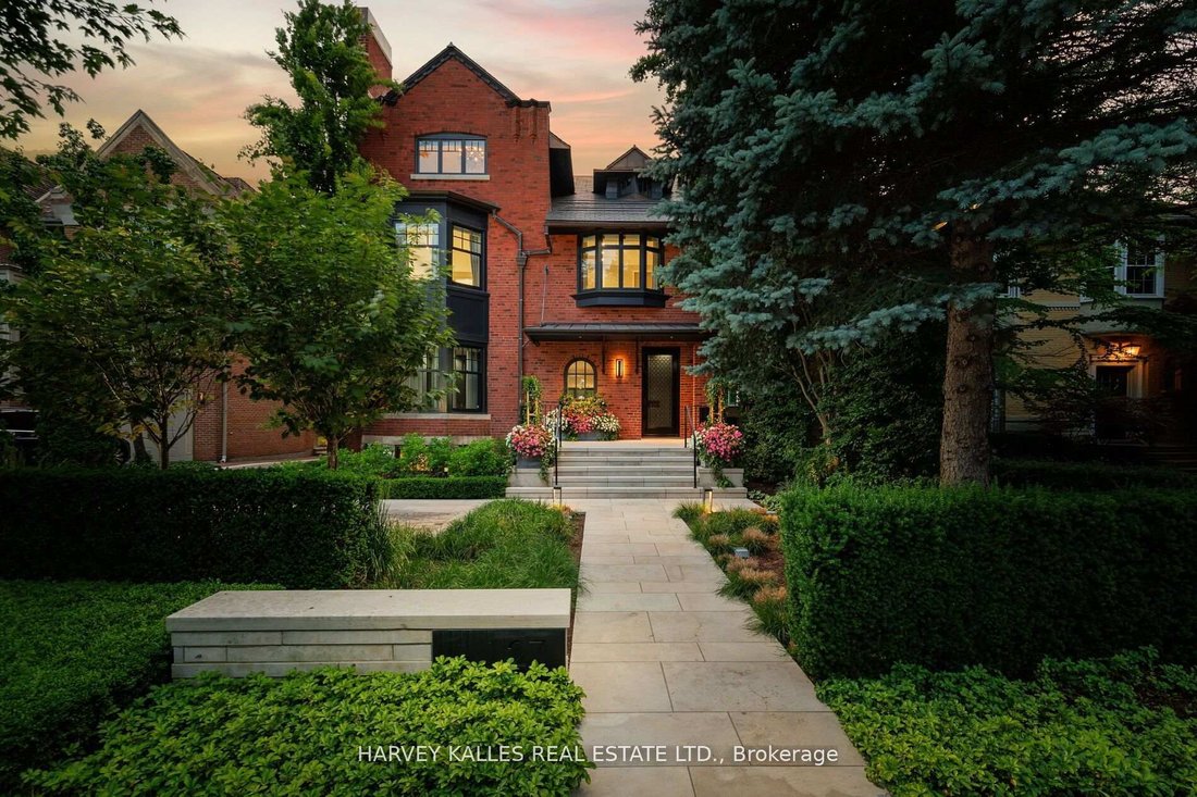 House in Toronto, Ontario, Canada 1 - 17848662