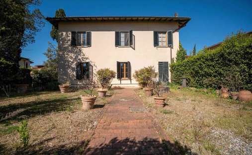 Torricella, Campi Bisenzio, Tuscany 1