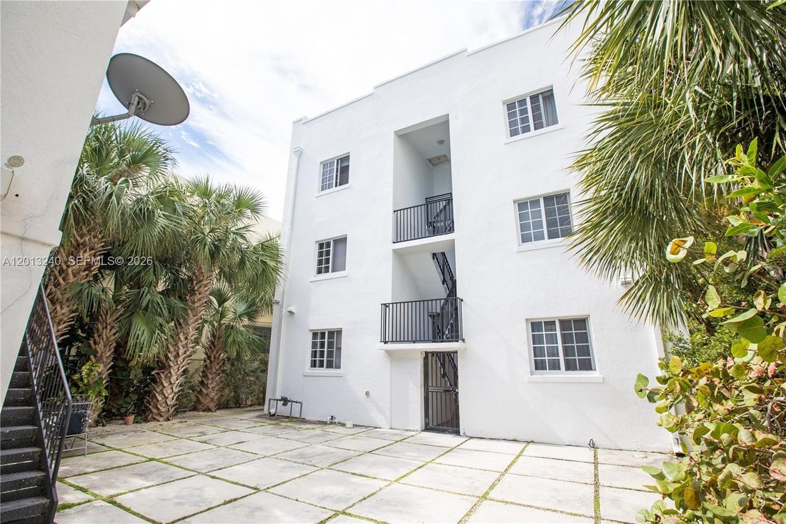 Miami Beach, Florida, United States 4 - 17843932